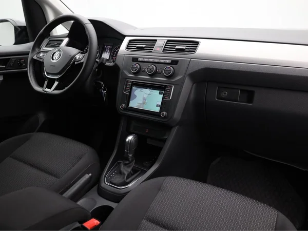VOLKSWAGEN Caddy CNG (2018) — foto 13 van 19