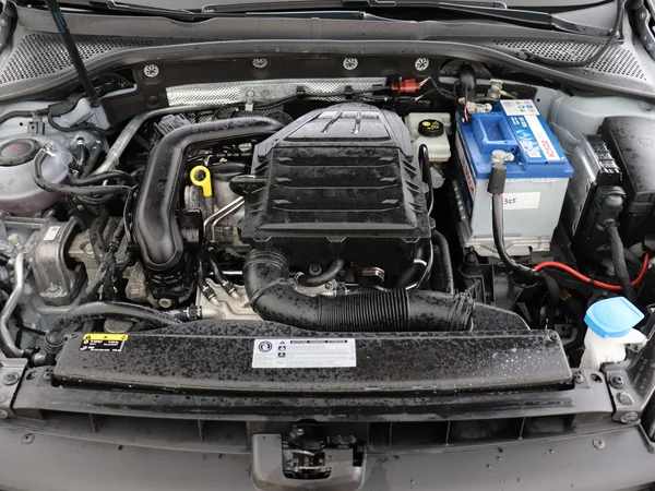 VOLKSWAGEN Golf (2018) — foto 6 van 23