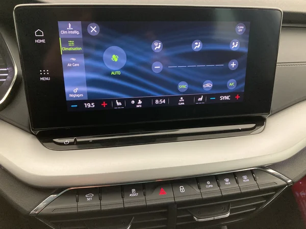 SKODA Octavia Combi (2022) — foto 11 van 36