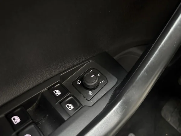 VOLKSWAGEN Polo (2025) — foto 3 van 16
