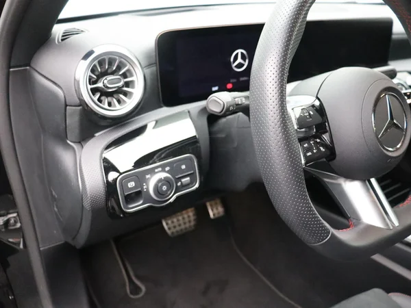 Mercedes-Benz A-Klasse (2025) — foto 2 van 28