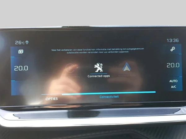 Peugeot 2008 (2022) — foto 6 van 19