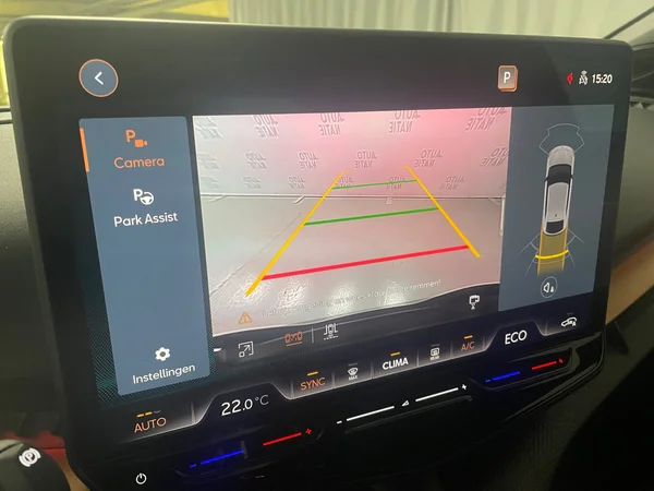 CUPRA Tavascan (2025) — foto 14 van 14