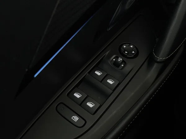 PEUGEOT 208 (2022) — foto 19 van 31
