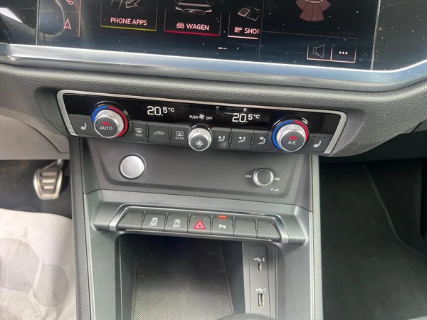 AUDI Q3 (2019) — foto 9 van 24