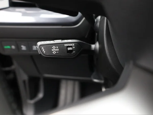 AUDI Q4 e-tron (2025) — foto 9 van 22