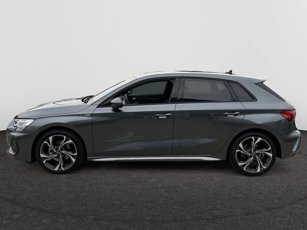 AUDI A3 Sportback (2025) — foto 10 van 22