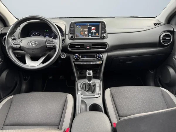 HYUNDAI Kona (2020) — foto 8 van 32