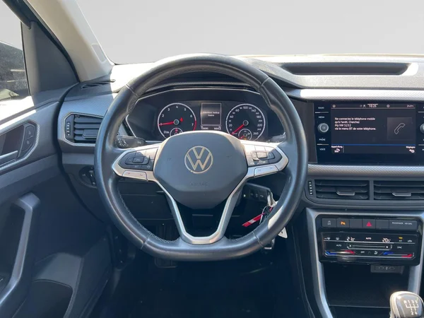 VOLKSWAGEN T-Cross (2022) — foto 16 van 18