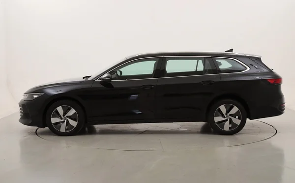 Volkswagen Passat SW (2025) — foto 12 van 21