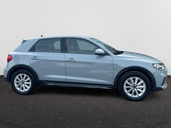 AUDI A1 Allstreet (2025) — foto 21 van 24