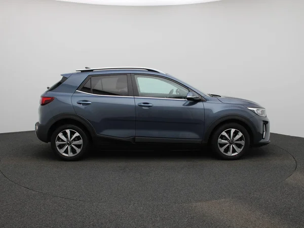 Kia Stonic (2021) — foto 32 van 35