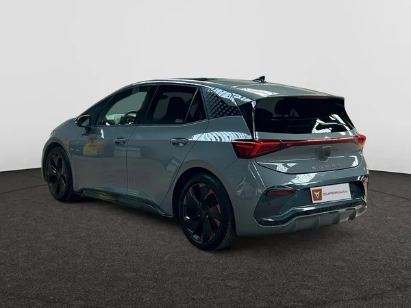 CUPRA Born (2023) — foto 8 van 18