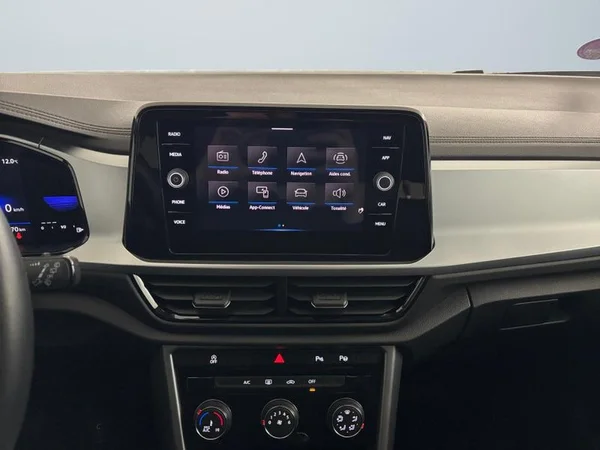 VOLKSWAGEN T-Roc (2024) — foto 7 van 23
