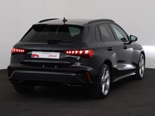 AUDI A3 Sportback (2025) — foto 9 van 18