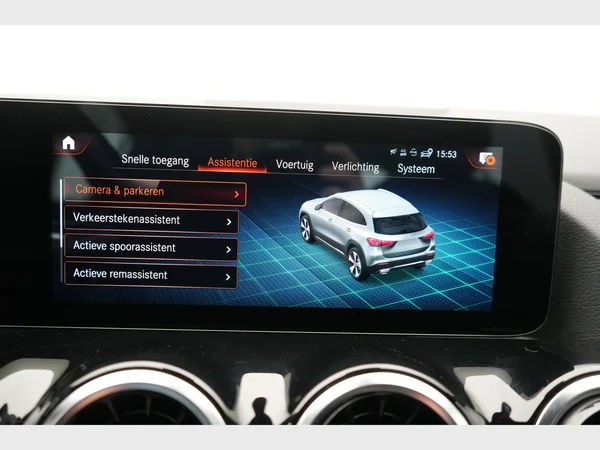 MERCEDES-BENZ GLA 180 (2021) — foto 5 van 28