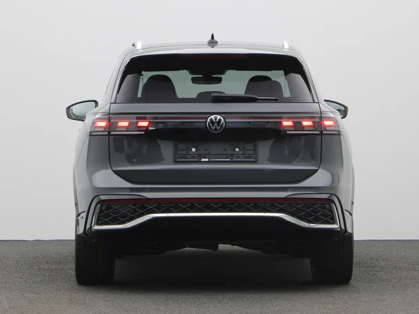VOLKSWAGEN Tiguan (2024) — foto 21 van 24