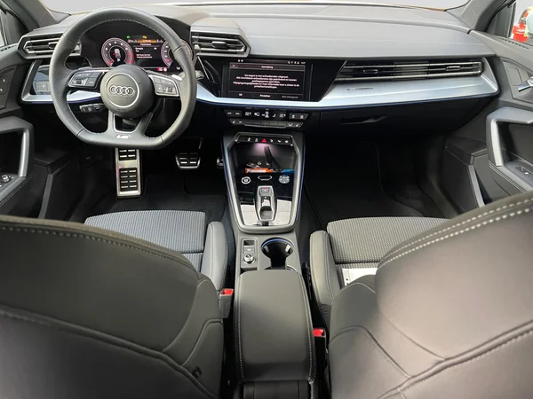 AUDI A3 Allstreet (2025) — foto 12 van 13
