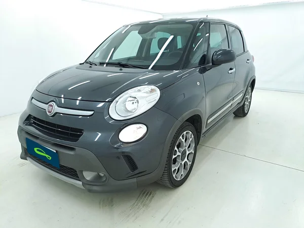 Fiat 500L Trekking (2017) — foto 28 van 29