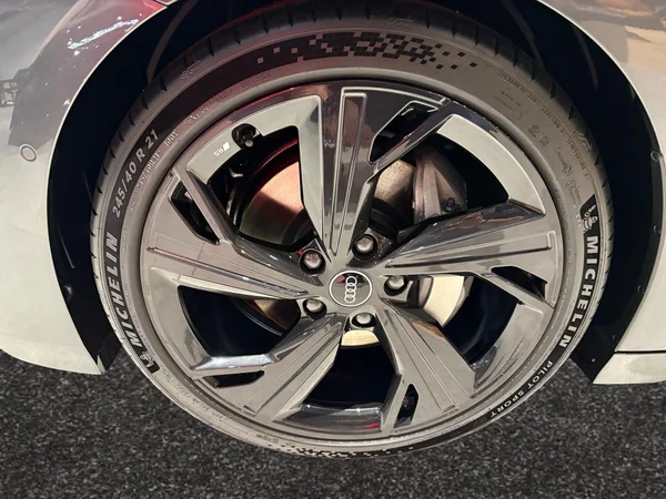 AUDI A6 Avant e-tron (2026) — foto 13 van 16
