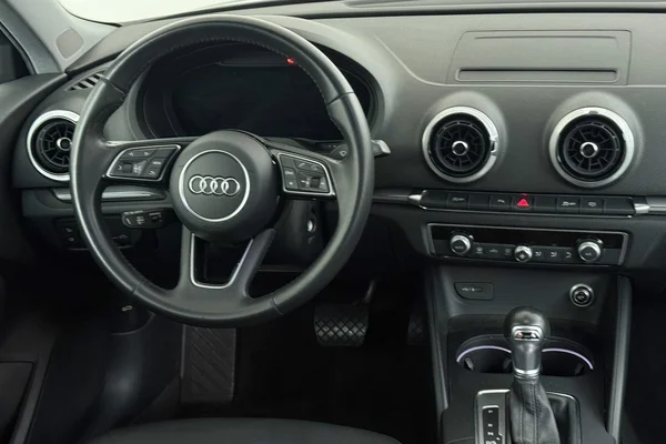Audi A3 Sportback (2019) — foto 14 van 34
