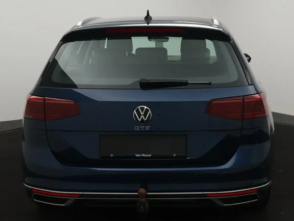 Volkswagen Passat (2023) — foto 25 van 29