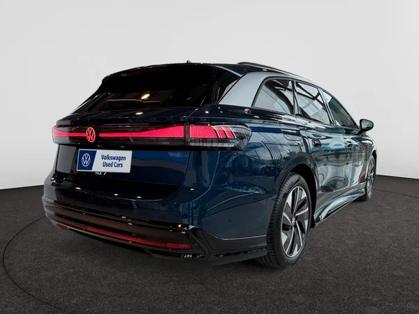 VOLKSWAGEN ID.7 Tourer (2025) — foto 21 van 23