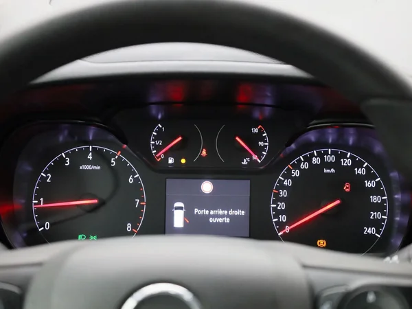 Opel Combo Life (2022) — foto 35 van 36