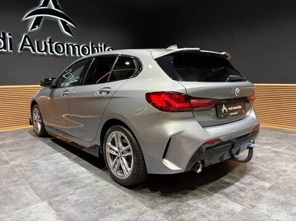 Bmw 118 (2024) — foto 25 van 28