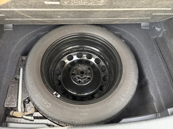 VOLKSWAGEN Golf VII (2019) — foto 3 van 11
