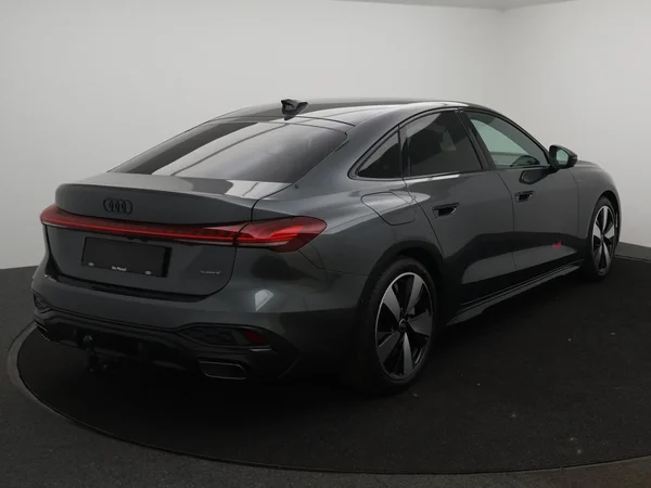 AUDI A5 e-hybrid (PHEV) (2026) — foto 12 van 23
