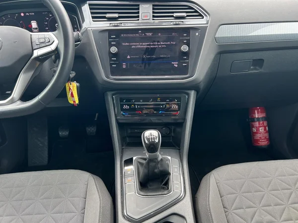 VOLKSWAGEN Tiguan (2023) — foto 18 van 18