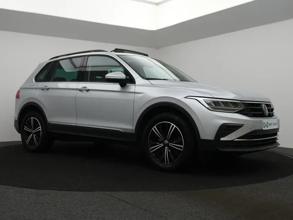Volkswagen Tiguan (2023) — foto 23 van 33