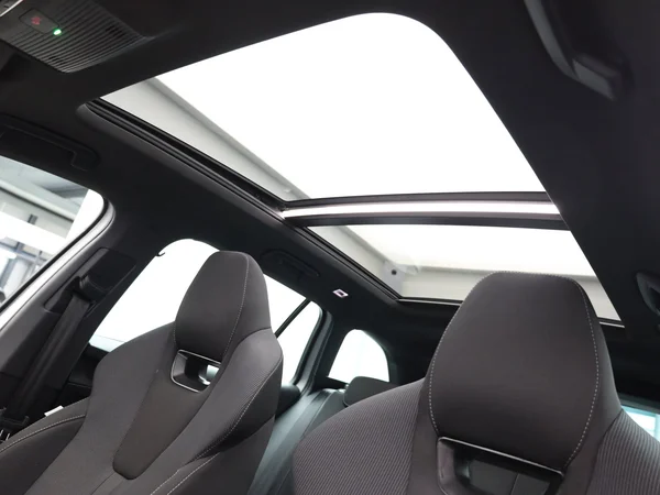 SKODA Octavia Combi (2024) — foto 3 van 22