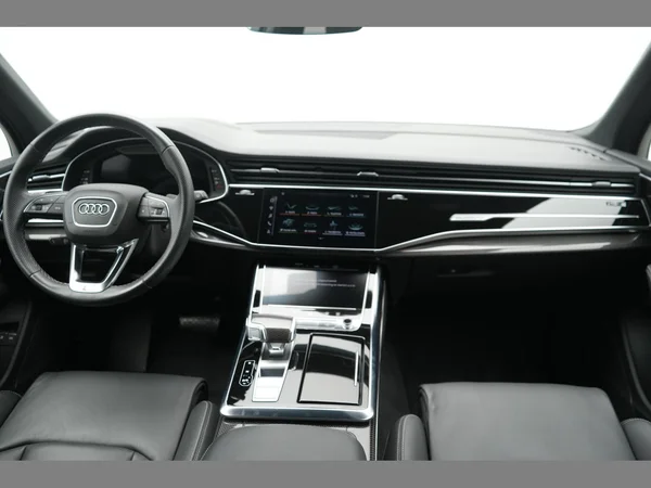 AUDI Q7 PHEV (2023) — foto 4 van 39