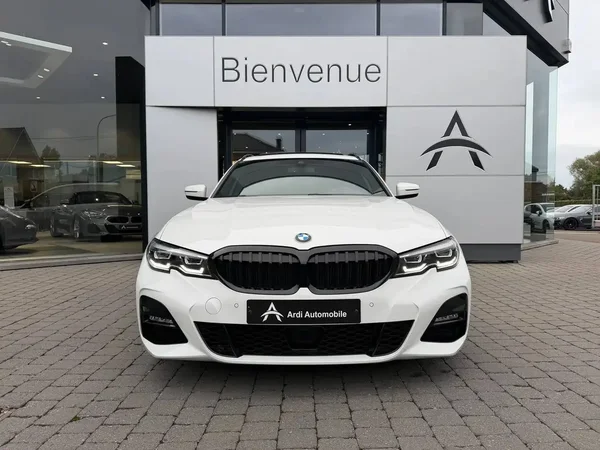 Bmw 330 (2022) — foto 12 van 23
