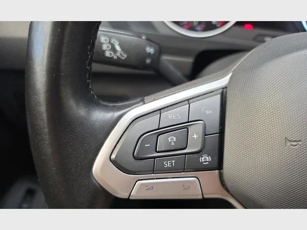 VOLKSWAGEN Tiguan (2021) — foto 7 van 34