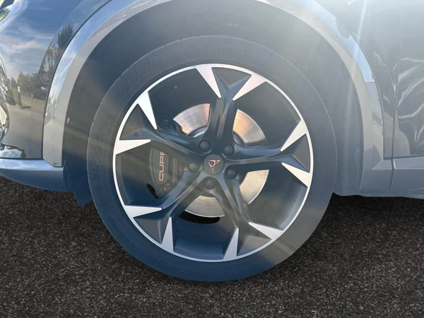 CUPRA Formentor e-Hybrid (PHEV) (2023) — foto 14 van 21