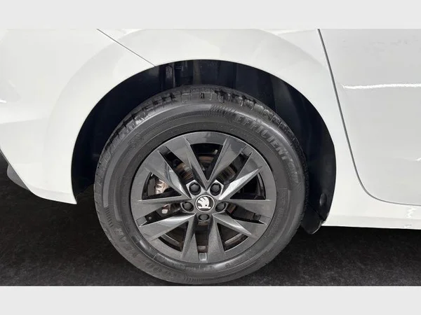 Skoda Fabia (2025) — foto 14 van 15