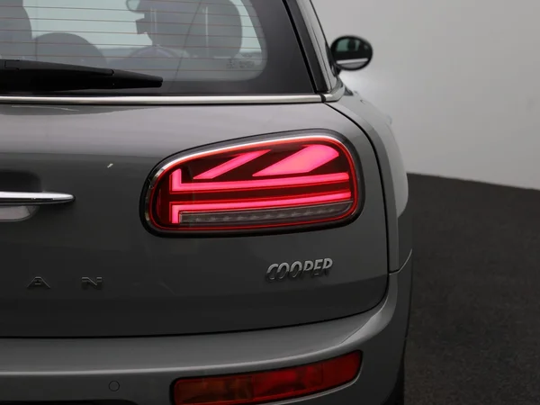 MINI Clubman (2022) — foto 31 van 41