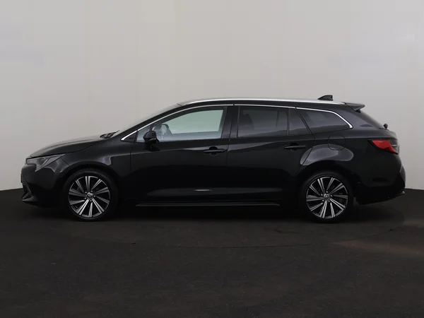 TOYOTA Corolla (2022) — foto 12 van 28