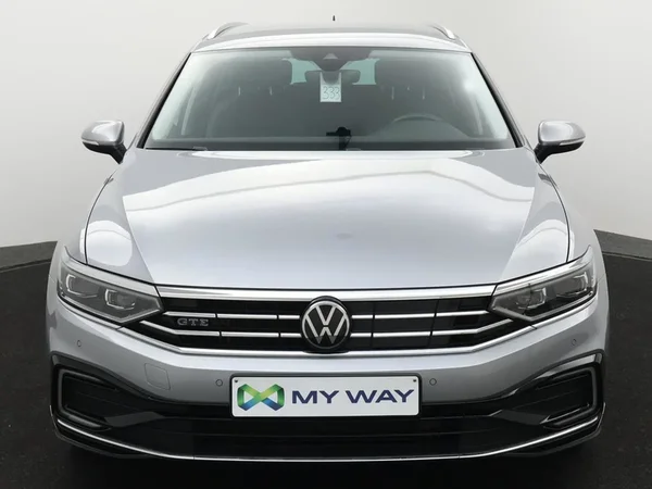 Volkswagen Passat (2022) — foto 12 van 30