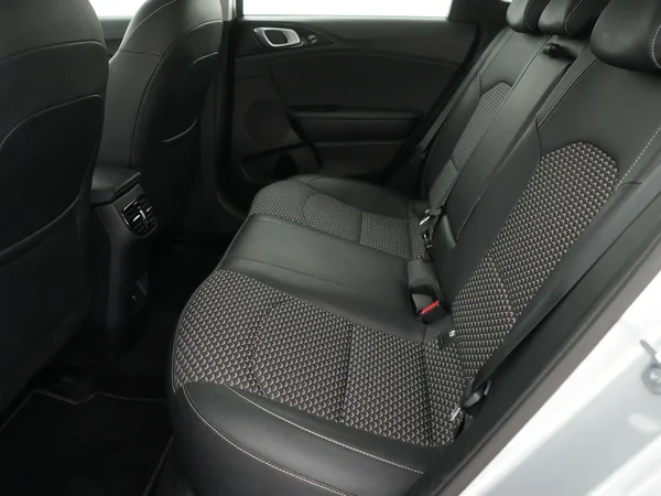Kia cee'd (2024) — foto 7 van 22