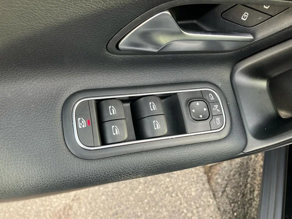 MERCEDES-BENZ A-Class (W177) (2024) — foto 6 van 24