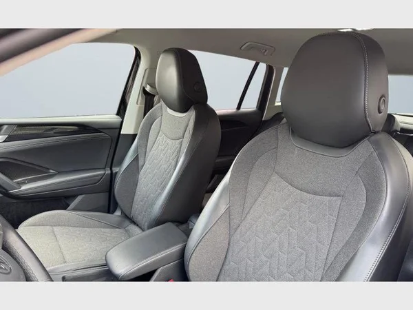 Volkswagen Tiguan (2024) — foto 2 van 29
