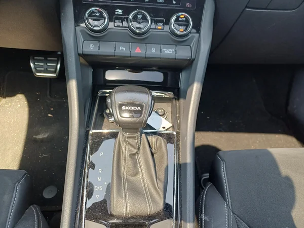 Škoda Kodiaq (2022) — foto 10 van 30