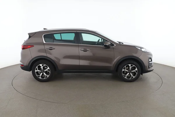 Kia Sportage (2020) — foto 13 van 16