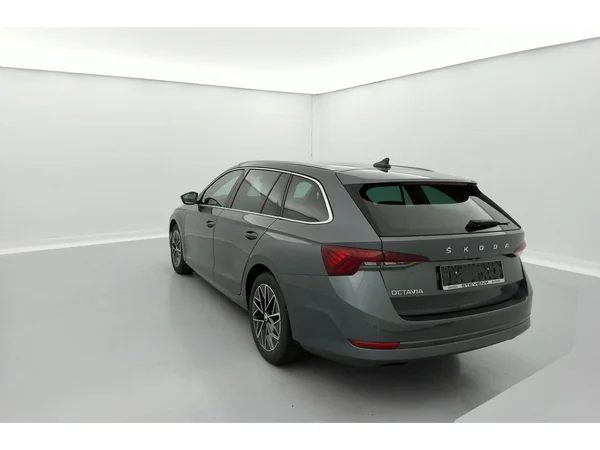 SKODA Octavia Combi (2021) — foto 22 van 36