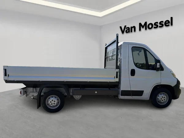Opel Movano (2025) — foto 13 van 17