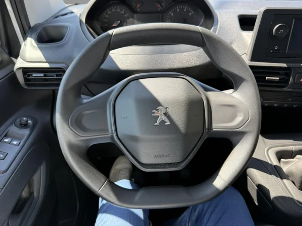 Peugeot Partner (2024) — foto 14 van 15